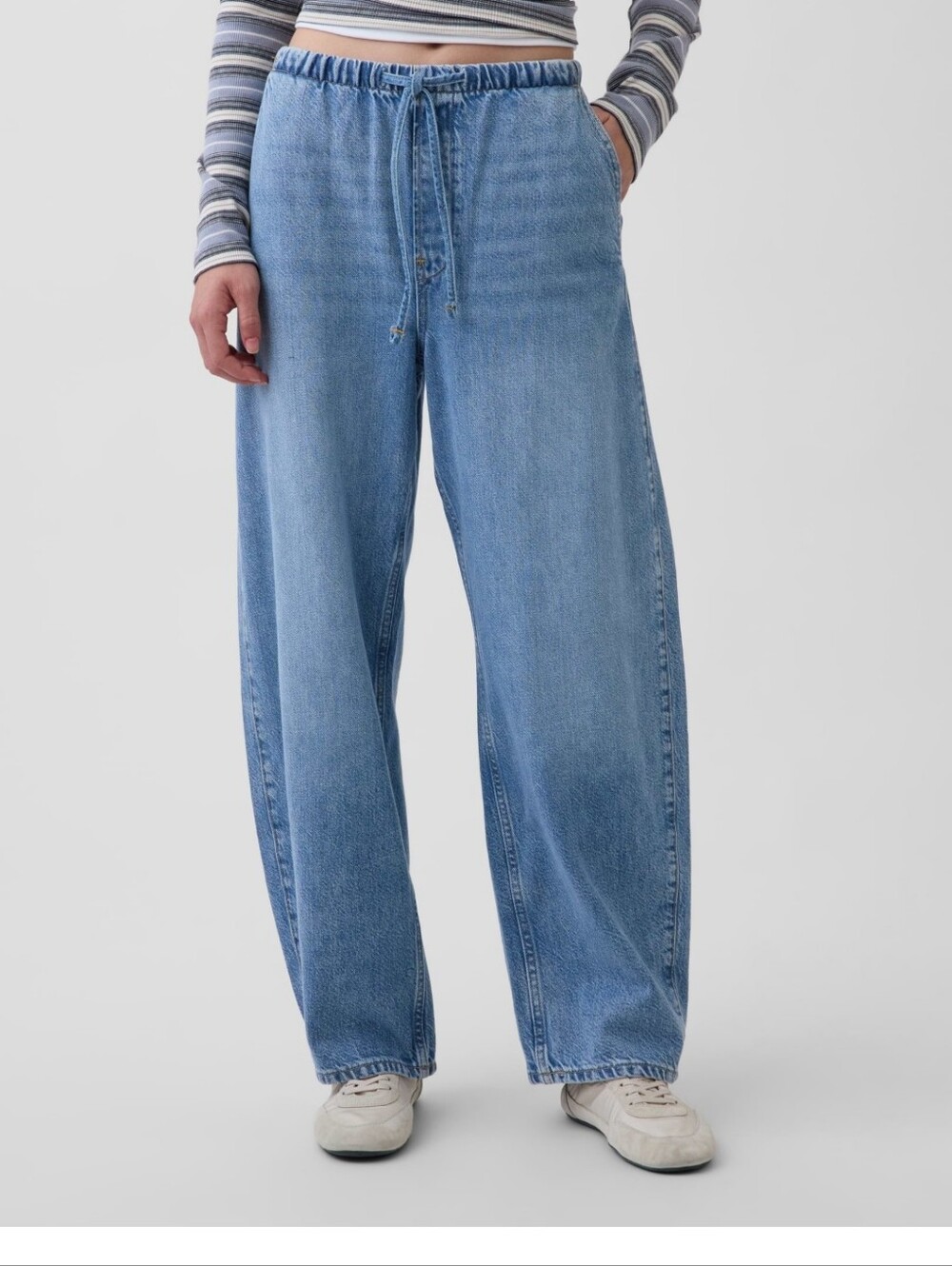 GAP High Rise UltraSoft Easy Barrel Jeans Light Indigo Medium M NWOT